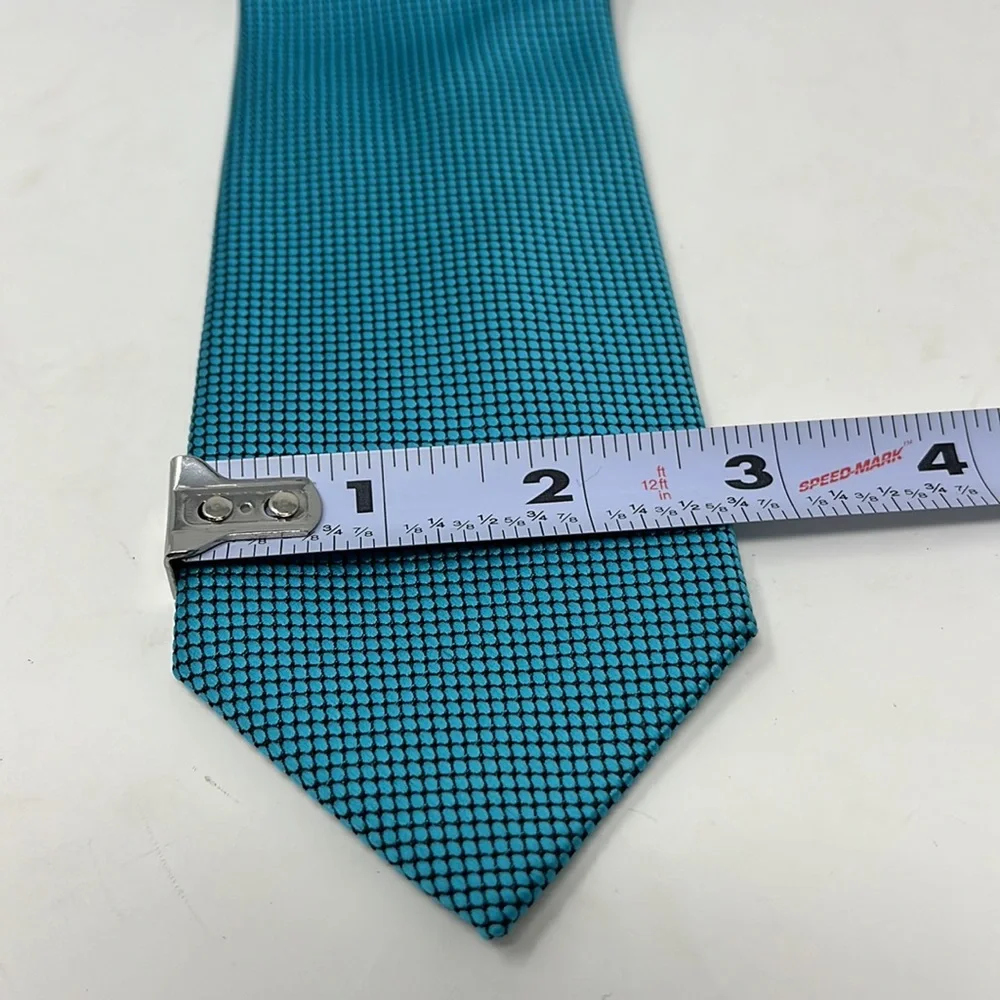 Calvin Klein slim blue tie